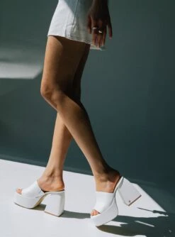 Windsor Smith Highrise Platform Heel White -Best Shoes Shop 00 6d80185e 763d 4026 a2cd 4c7f1cbde332