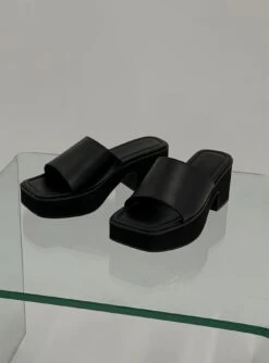 Connolly Sandals Black