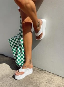 Princess Polly Lola Platform Sandals White -Best Shoes Shop 0 6c91e2ee 260e 43b9 beb3 0dbc859d98b1