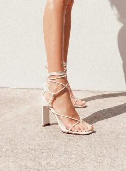 Billini Hera Heels Bone