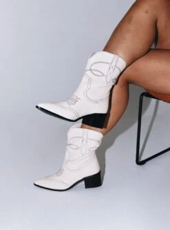 Best Shoes Shop 29 Princess Polly Carinne Boots White