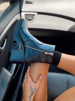 Princess Polly Halo Boots Black