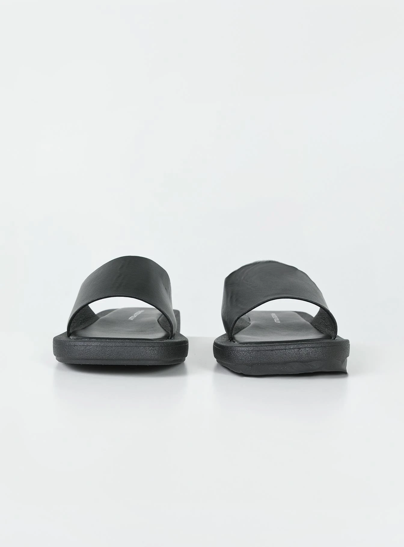 Princess Polly Camilo Slides Black 4 Princess Polly Camilo Slides Black - Image 2
