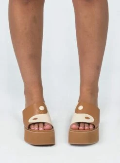 Princess Polly Joni Sandal Brown / Cream -Best Shoes Shop 1 9803a9d2 eff3 4a56 ab33 f7dd4e4927ee