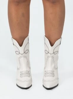 Best Shoes Shop -Best Shoes Shop 1 fa1d1977 9e83 4524 847f 058d24aacc96