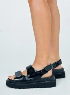 Rue Chunky Sandals Black -Best Shoes Shop 2O0A5588 177e250e f64e 4dbd 9e4d 3e7df44a0596