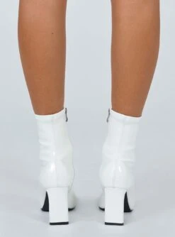 Princess Polly San Antonio Boots White -Best Shoes Shop 2O0A9730