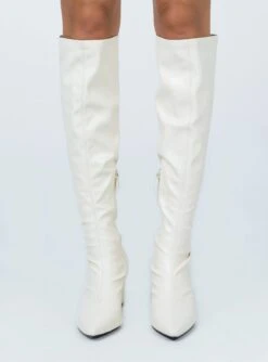 Princess Polly Olsen Boots White -Best Shoes Shop 2 29f1788d 447f 4f38 9d89 b6278580319b