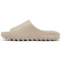 ADIDAS YEEZY SLIDES (PURE) 2021 -Best Shoes Shop 2 8b66fe12 aa6d 4d86 8459 1a8ff2a01d93