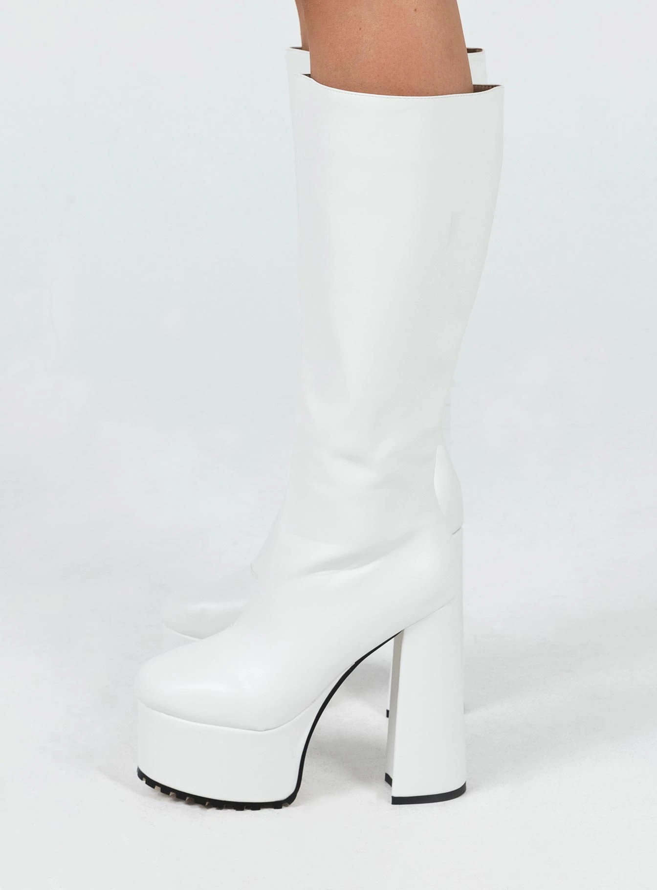 Princess Polly Valdo Platform Boots White 5 Princess Polly Valdo Platform Boots White - Image 3