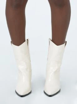 Best Shoes Shop -Best Shoes Shop 2 c565361f 51df 44cf a2c6 f935c26d4d31