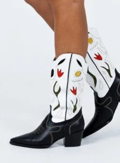 Princess Polly Rosewood Boots Black 8 Princess Polly Rosewood Boots Black -Best Shoes Shop 3 0b4af4ab 4c06 4be6 9af3 d0d8e7e35f46