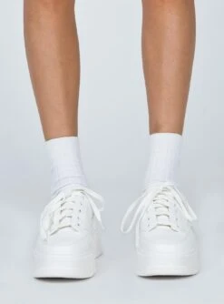Princess Polly Dylan Sneaker White 8 Princess Polly Dylan Sneaker White -Best Shoes Shop 3 3f0a58ac 8db5 4798 869d b088217ad84d
