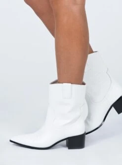 Princess Polly Eastside Boots White -Best Shoes Shop 3 827acae0 9845 4731 a539 8304ce5c67ef