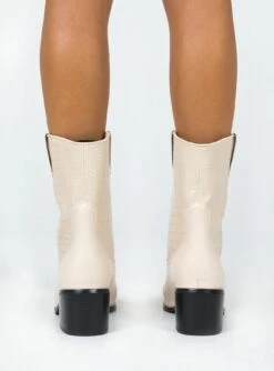 Princess Polly Eastside Boots Cream -Best Shoes Shop 3 a4a19d27 2188 4329 a2f5 4ebf6ef6f293