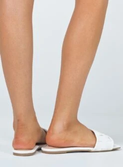 Princess Polly Sicily Flats White 7 Princess Polly Sicily Flats White -Best Shoes Shop 3 adc25315 4018 445b 93db 3f69ba9604ca