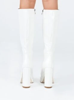 Princess Polly Grande Platform Boots White -Best Shoes Shop 3 b1b5a450 5dee 48dd bfd6 bbb8a72c457a