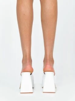 Windsor Smith Highrise Platform Heel White -Best Shoes Shop 3 d147eefe 9cff 4c47 b65d bb5007e59fe2