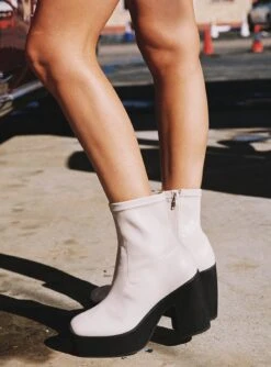 Princess Polly Stillwater Platform Boots Cream 13 Princess Polly Stillwater Platform Boots Cream -Best Shoes Shop 4 3cf29a54 932b 4a7f 87f7 8e6e086aeec3