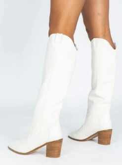 Billini Novena Boot Off White -Best Shoes Shop 4 b83f0944 05de 4590 9c04 e6f9d32885a1