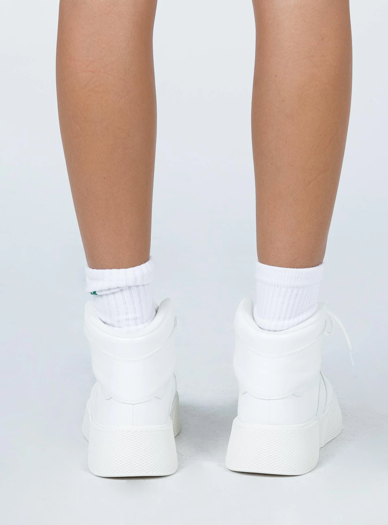 Princess Polly Kick On Sneakers White 6 Princess Polly Kick On Sneakers White - Image 4