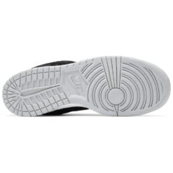 NIKE DUNK LOW X MEDICOM 'BE@RBRICK' -Best Shoes Shop 667703 04 jpg 1200x 87b6eb31 f4c2 45fd 9b6d 46b3c775a104