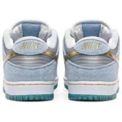 Nike SB Dunk Low X Sean Cliver 'Holiday Special' -Best Shoes Shop 692008 06 jpg 1200x 92f8b321 df60 450c 9ec3 161c27c10be9
